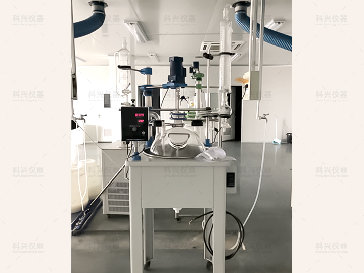 上?？婆d儀器與某公司合作